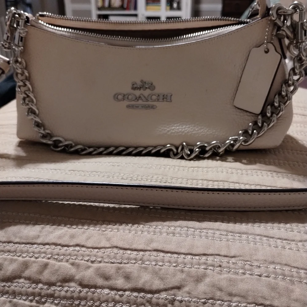 Coach Charlotte Shoulder bag - Picture 6 of 9